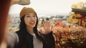 japonais se saluant : gestes de salutations traditionnelles, Miki cours de japonais